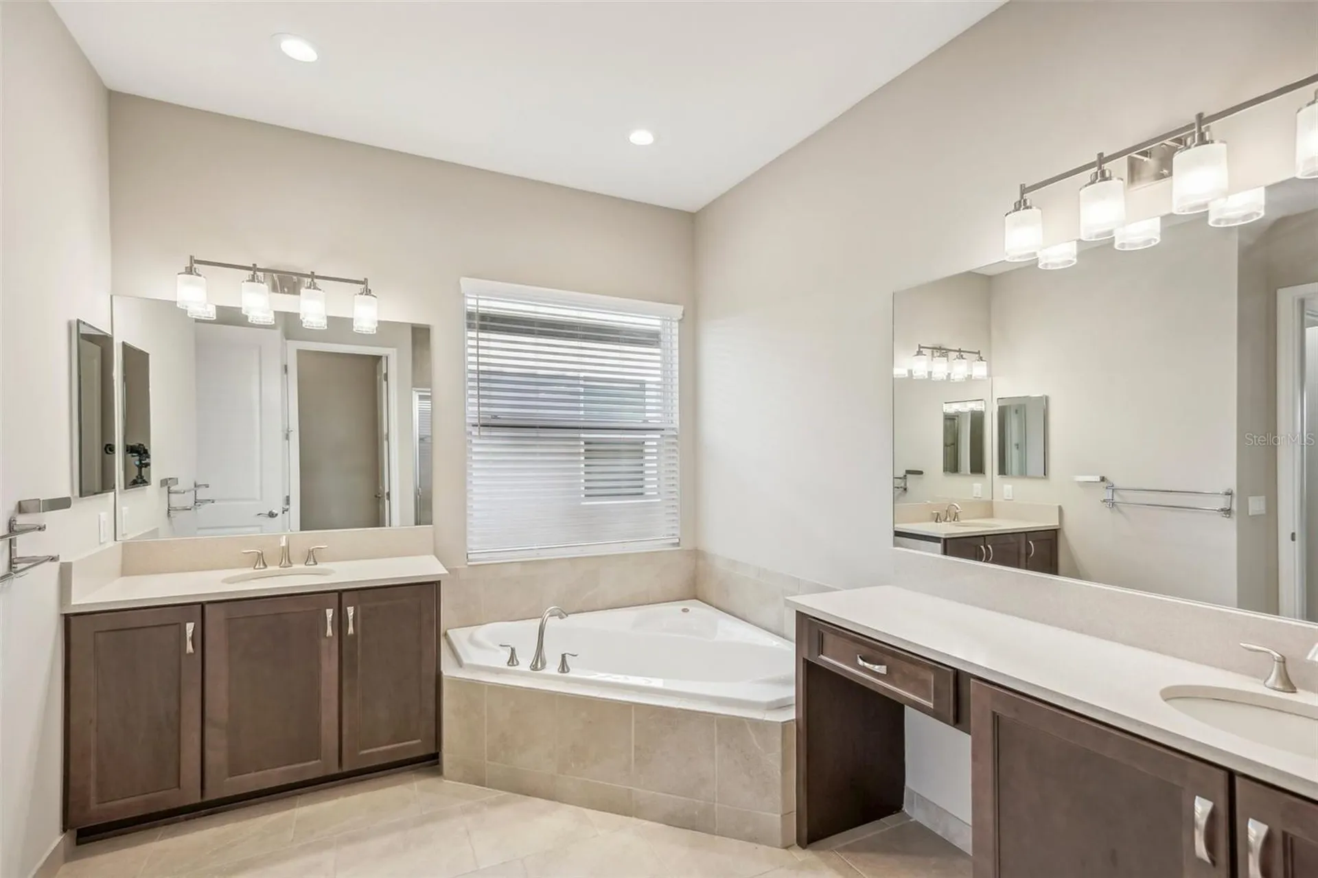 4838 Sevilla Shores Drive Wimauma FL 33598