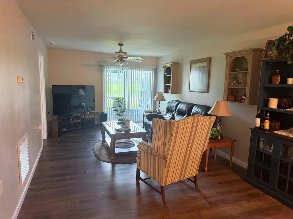 39132 County Road 54 Zephyrhills FL 33542