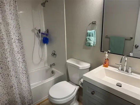 39132 County Road 54 Zephyrhills FL 33542