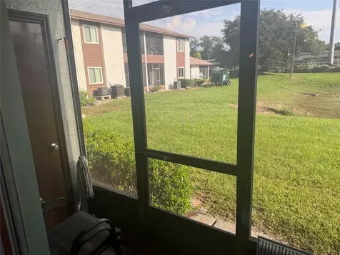 39132 County Road 54 Zephyrhills FL 33542