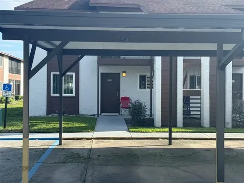 39132 County Road 54 Zephyrhills FL 33542