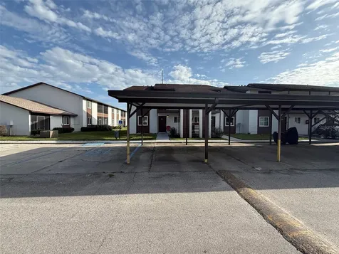 39132 County Road 54 Zephyrhills FL 33542