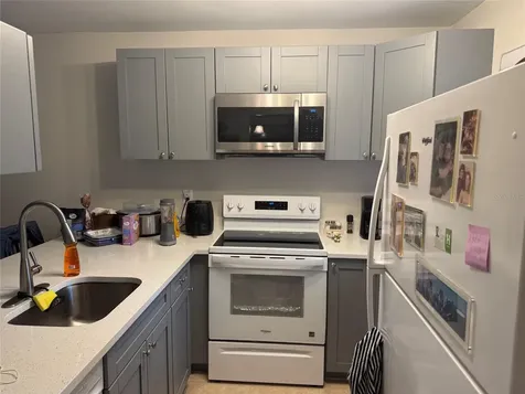 39132 County Road 54 Zephyrhills FL 33542