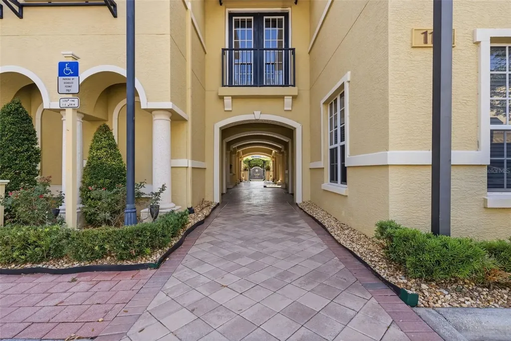 113 Grand Beach Place Tampa FL 33609