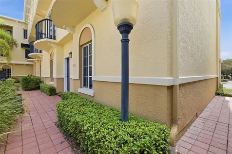 113 Grand Beach Place Tampa FL 33609
