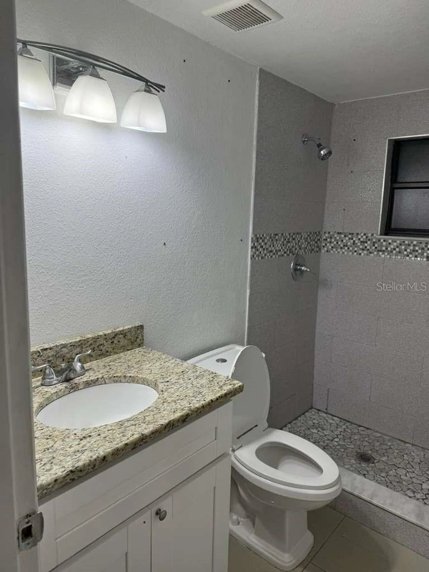 8518 Woodlake Drive Tampa FL 33615