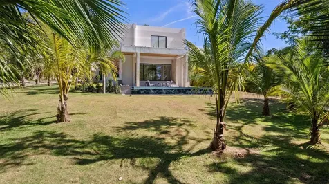 904 Villa Dorado Estates Dorado PR 00646