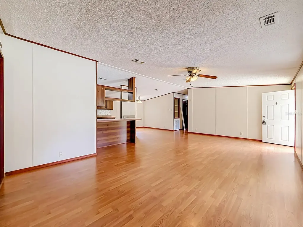 9129 County Road 44 Leesburg FL 34788
