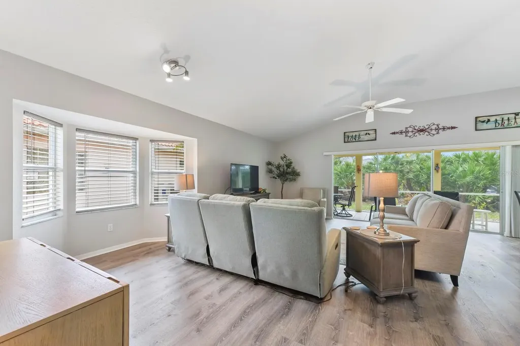 3985 Cape Cole Boulevard Punta Gorda FL 33955