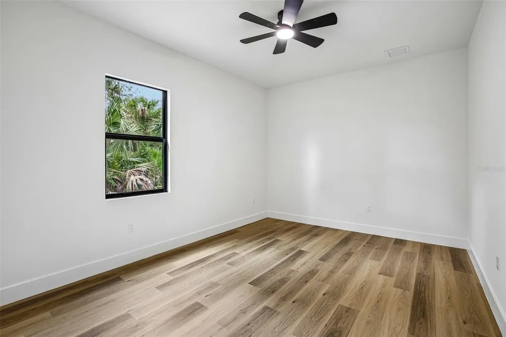 2792 Abbeville Road North Port FL 34288