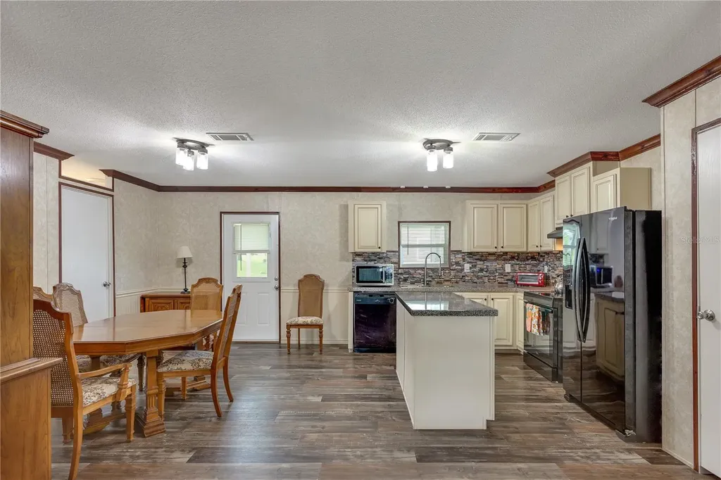 4125 Myrtle Oak Court Zellwood FL 32798