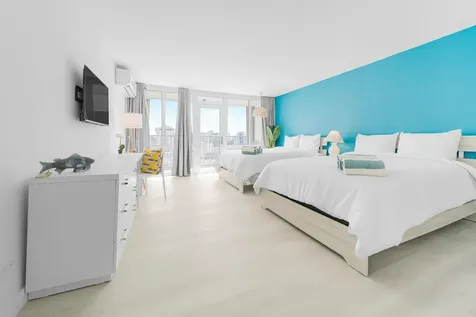 6165 Av. Isla Verde Carolina PR 00979