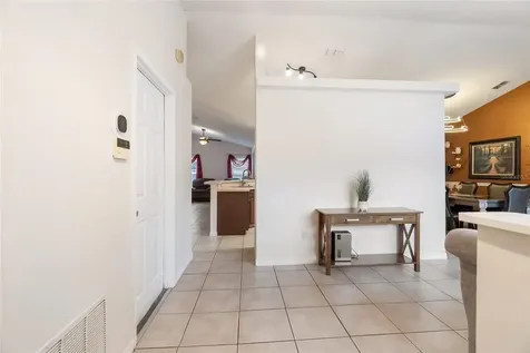 1219 Maybrook Street S Apopka FL 32703