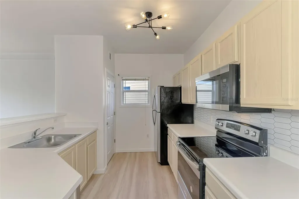 4802 51st Street W Bradenton FL 34210