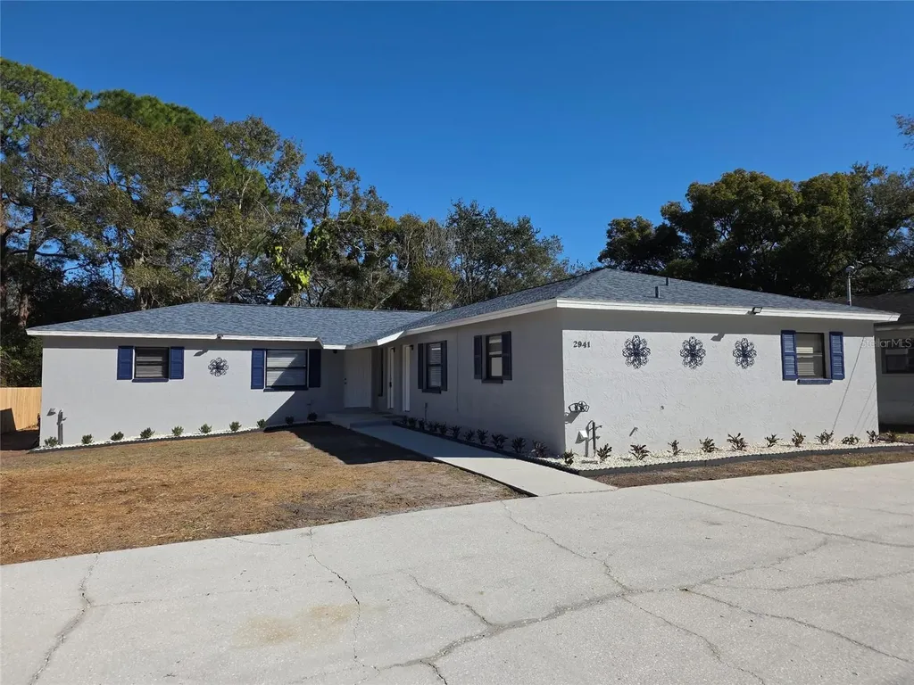 2941A Shore Drive Safety Harbor FL 34695
