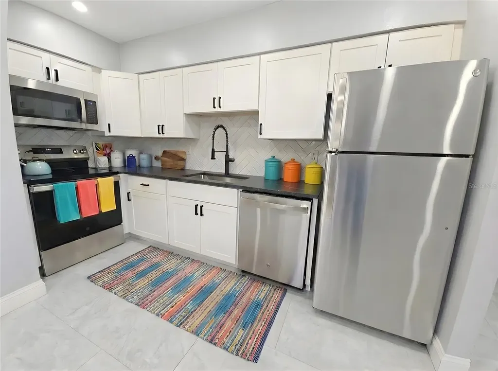 2941A Shore Drive Safety Harbor FL 34695