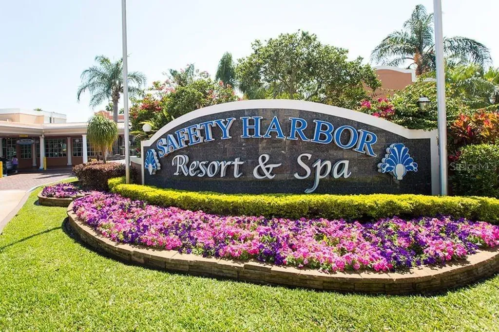 2941A Shore Drive Safety Harbor FL 34695