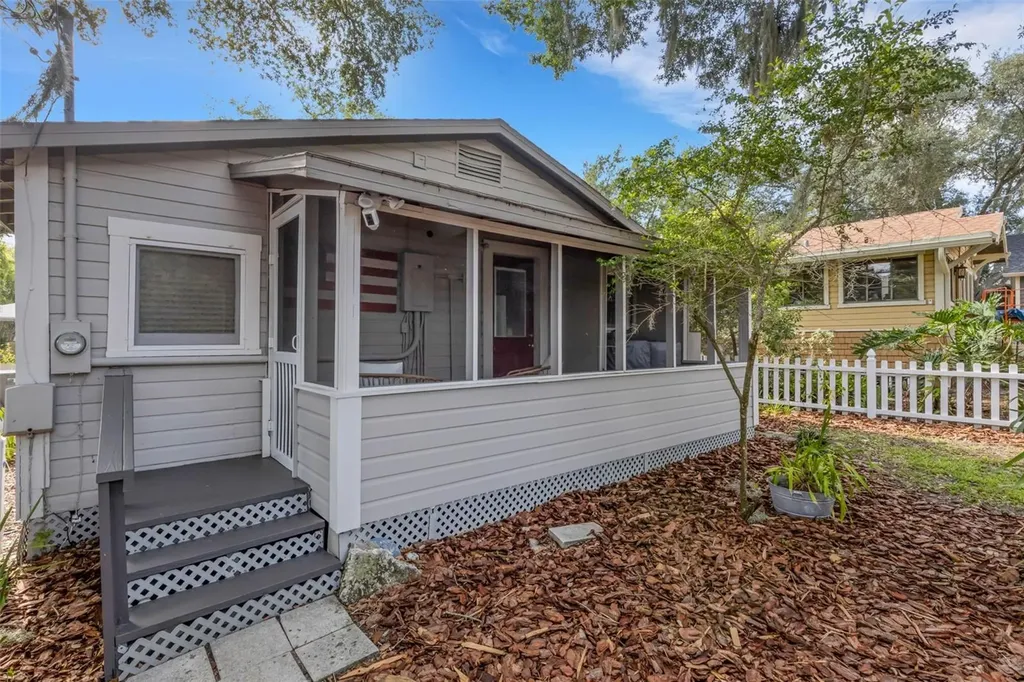 717 Johnson Avenue Lakeland FL 33801