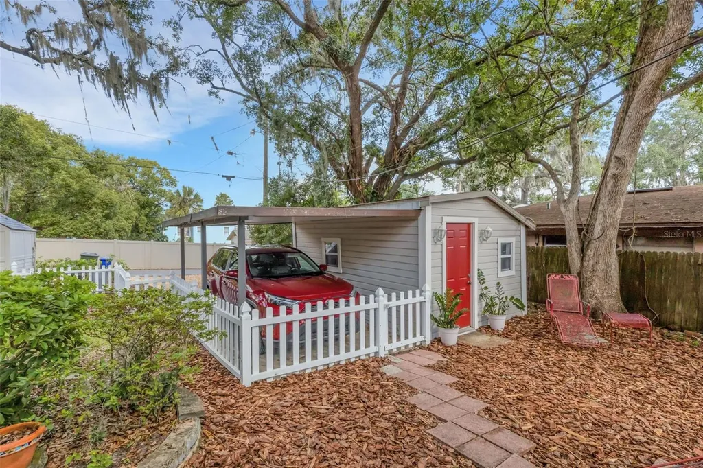 717 Johnson Avenue Lakeland FL 33801