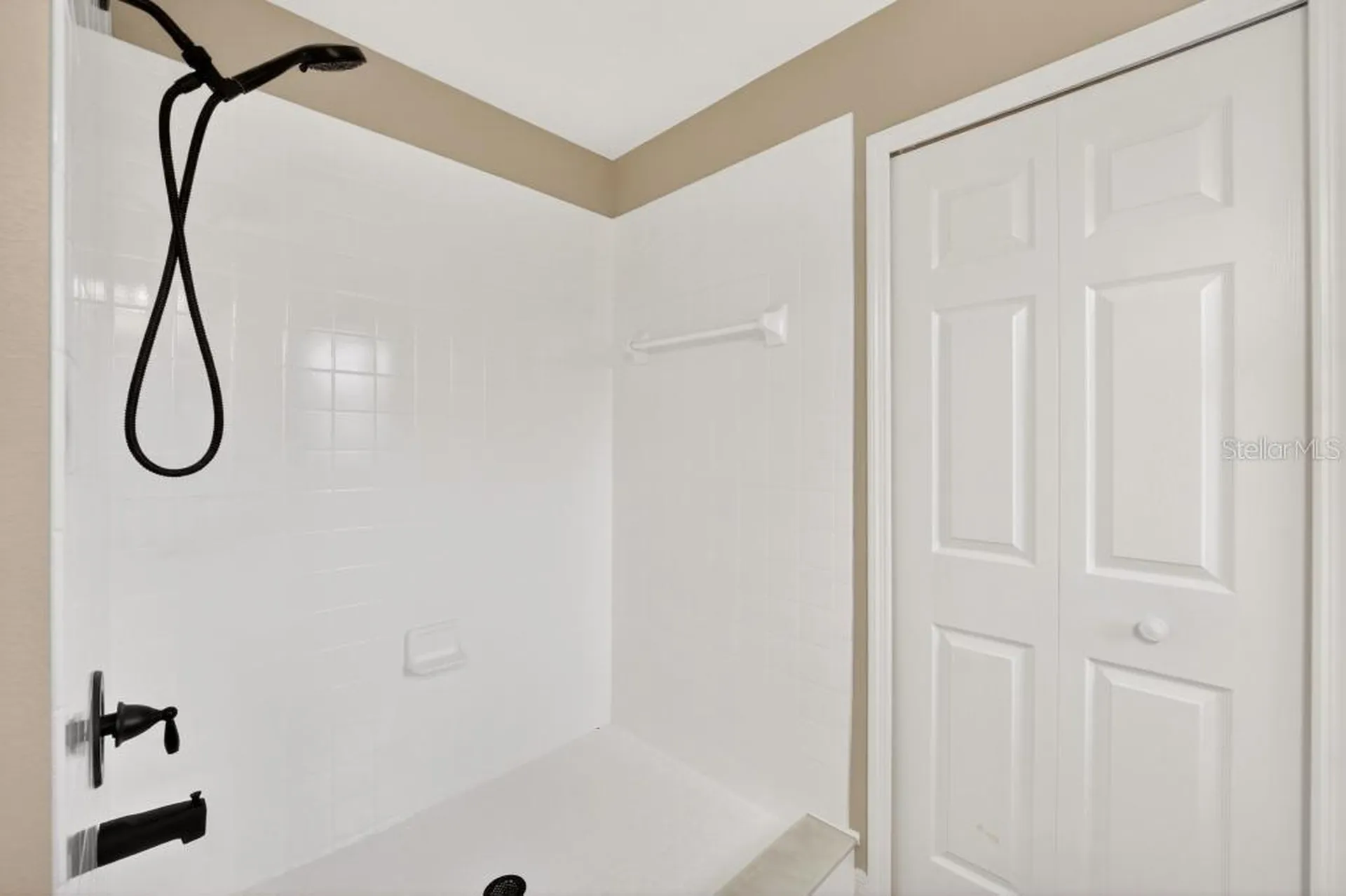 2674 Newbolt Drive Orlando FL 32817