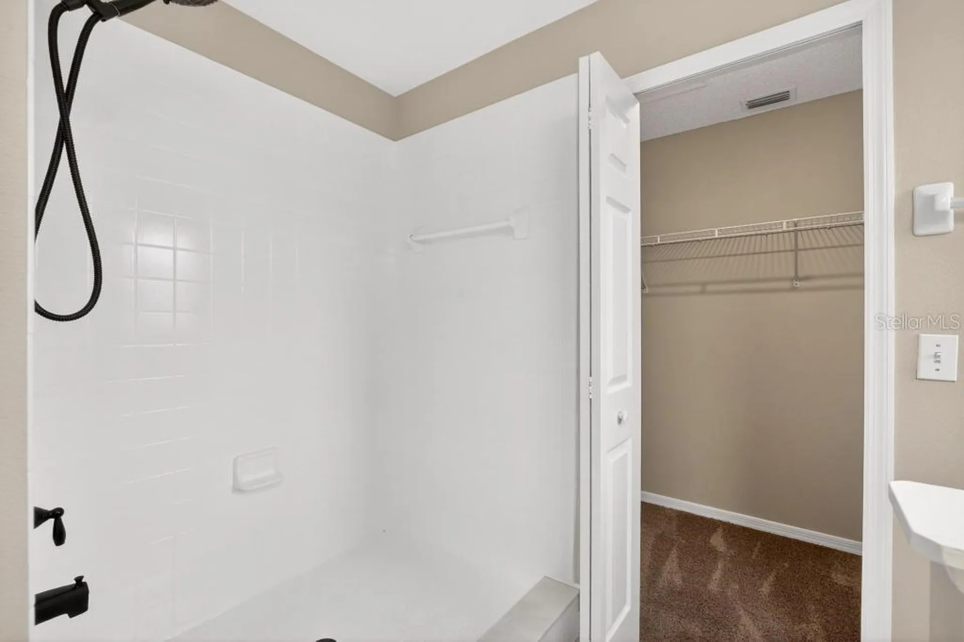 2674 Newbolt Drive Orlando FL 32817