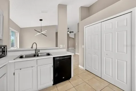 2674 Newbolt Drive Orlando FL 32817
