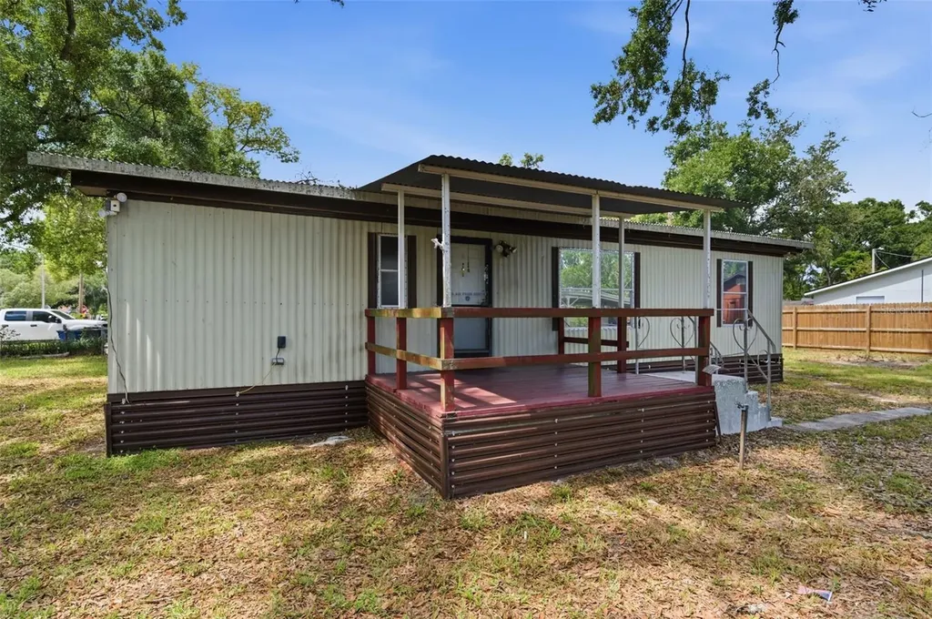 12917 Four Oaks Road Tampa FL 33624