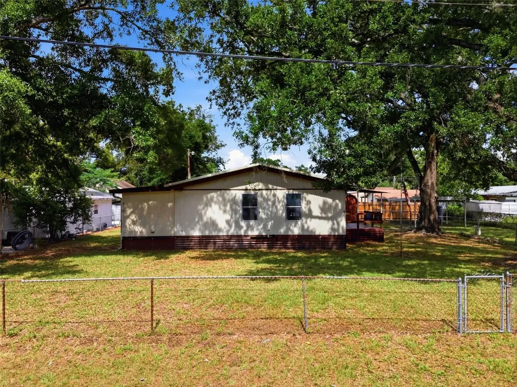 12917 Four Oaks Road Tampa FL 33624