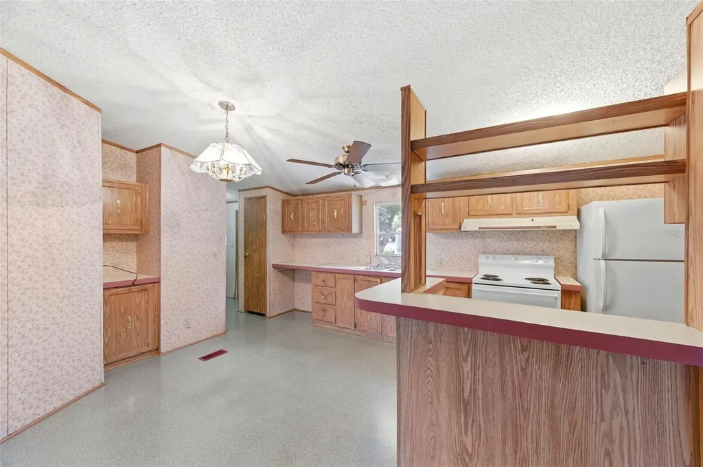 12917 Four Oaks Road Tampa FL 33624