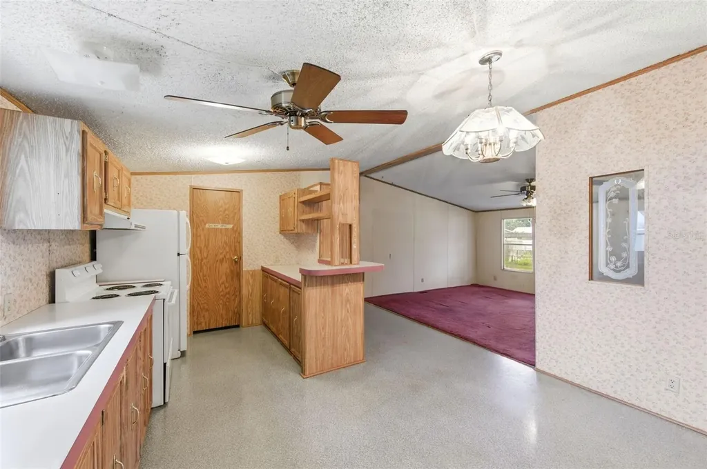12917 Four Oaks Road Tampa FL 33624