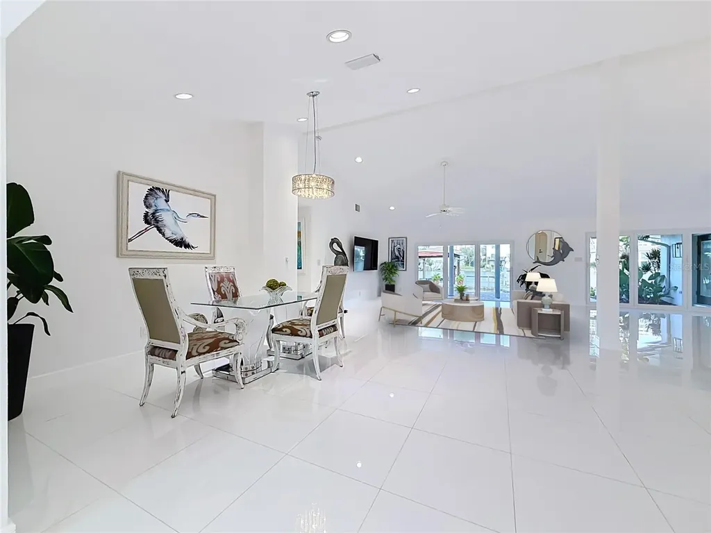 324 Leeward Island Clearwater Beach FL 33767