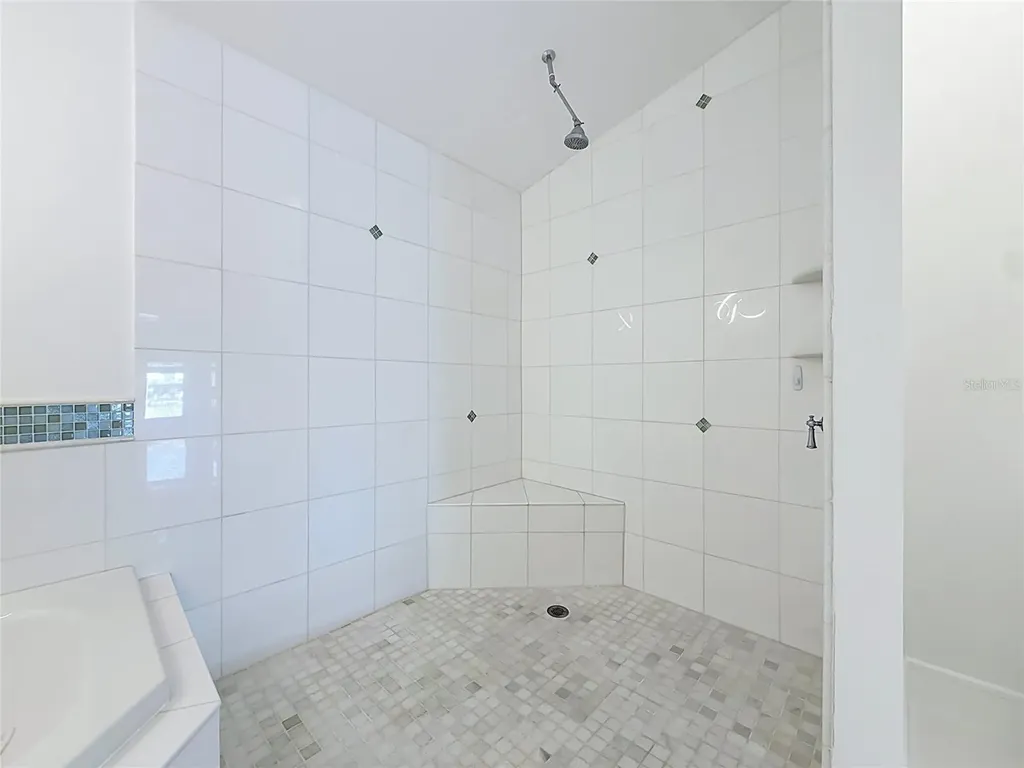 324 Leeward Island Clearwater Beach FL 33767