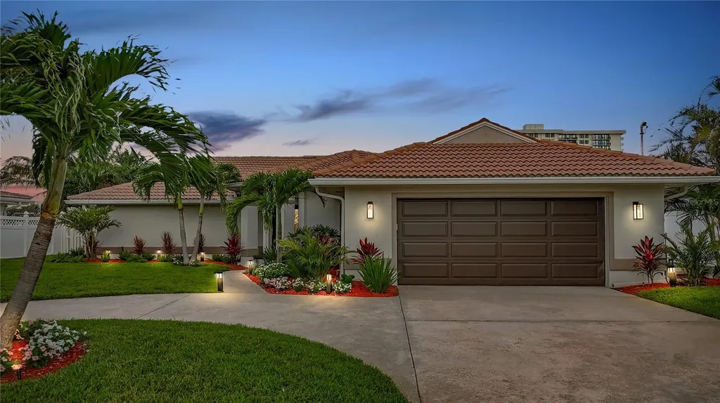 324 Leeward Island Clearwater Beach FL 33767