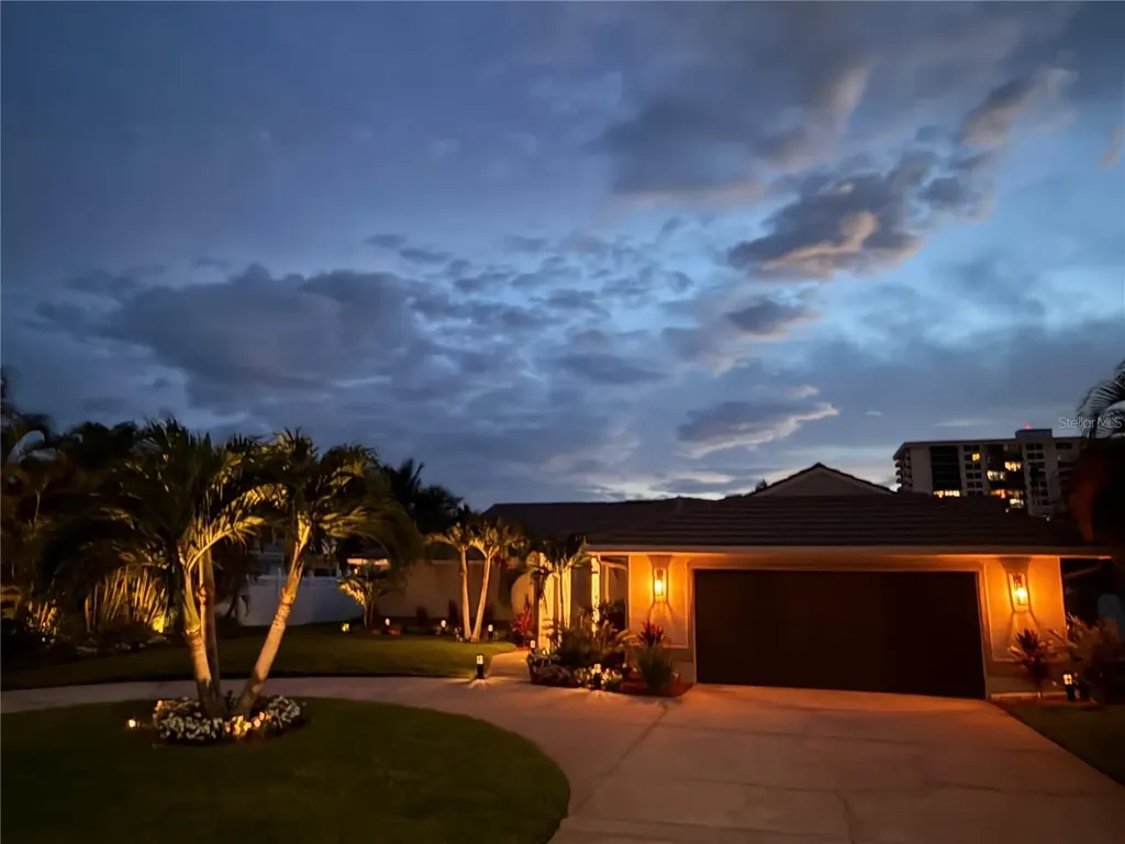 324 Leeward Island Clearwater Beach FL 33767