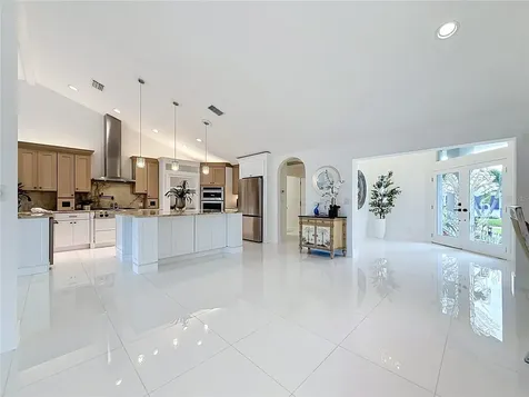 324 Leeward Island Clearwater Beach FL 33767