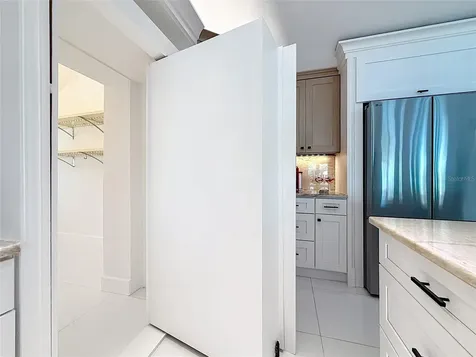 324 Leeward Island Clearwater Beach FL 33767