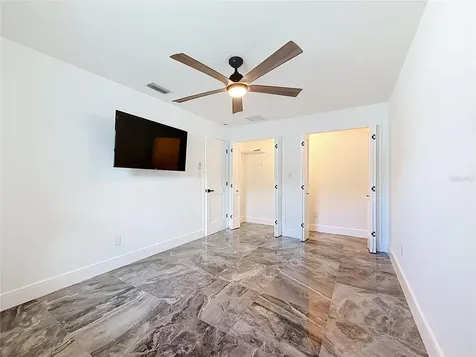 324 Leeward Island Clearwater Beach FL 33767