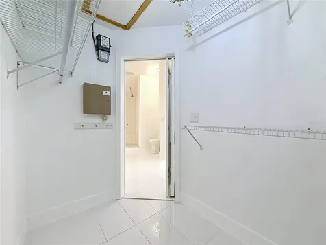 324 Leeward Island Clearwater Beach FL 33767