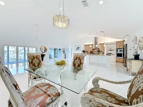 324 Leeward Island Clearwater Beach FL 33767