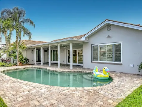 324 Leeward Island Clearwater Beach FL 33767