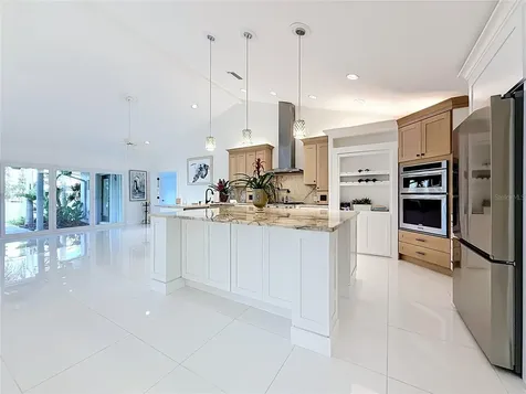 324 Leeward Island Clearwater Beach FL 33767