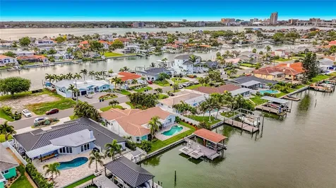 324 Leeward Island Clearwater Beach FL 33767