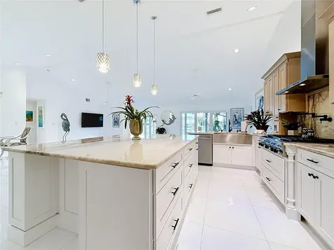 324 Leeward Island Clearwater Beach FL 33767