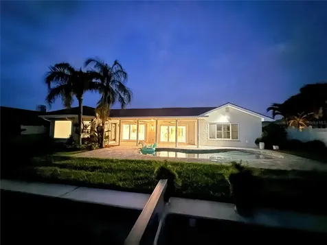 324 Leeward Island Clearwater Beach FL 33767