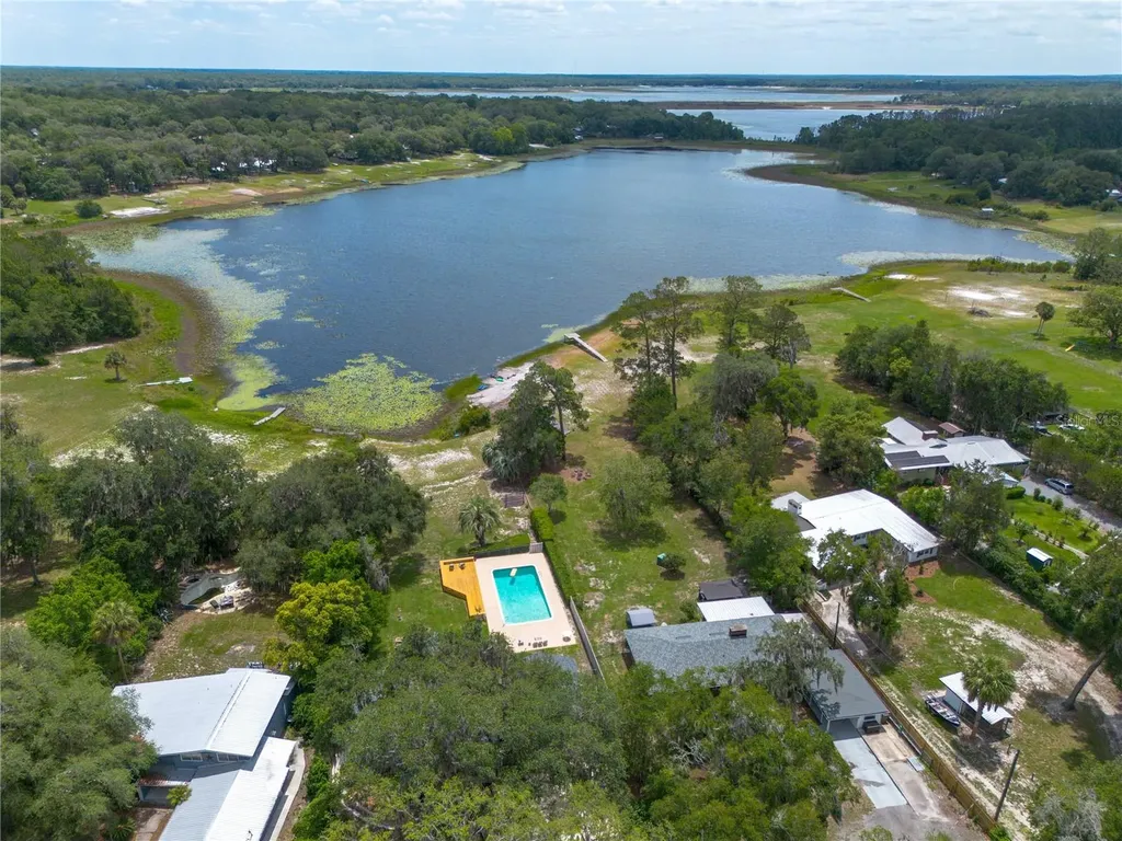 3933 SE State Road 21 Keystone Heights FL 32656