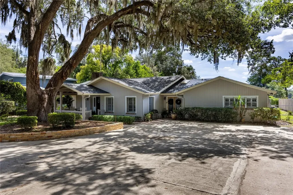 3933 SE State Road 21 Keystone Heights FL 32656