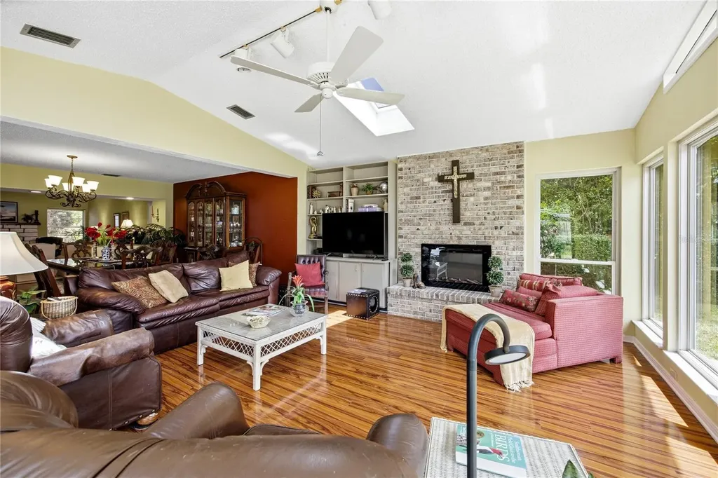 3933 SE State Road 21 Keystone Heights FL 32656