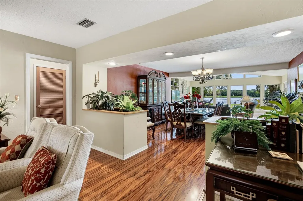 3933 SE State Road 21 Keystone Heights FL 32656