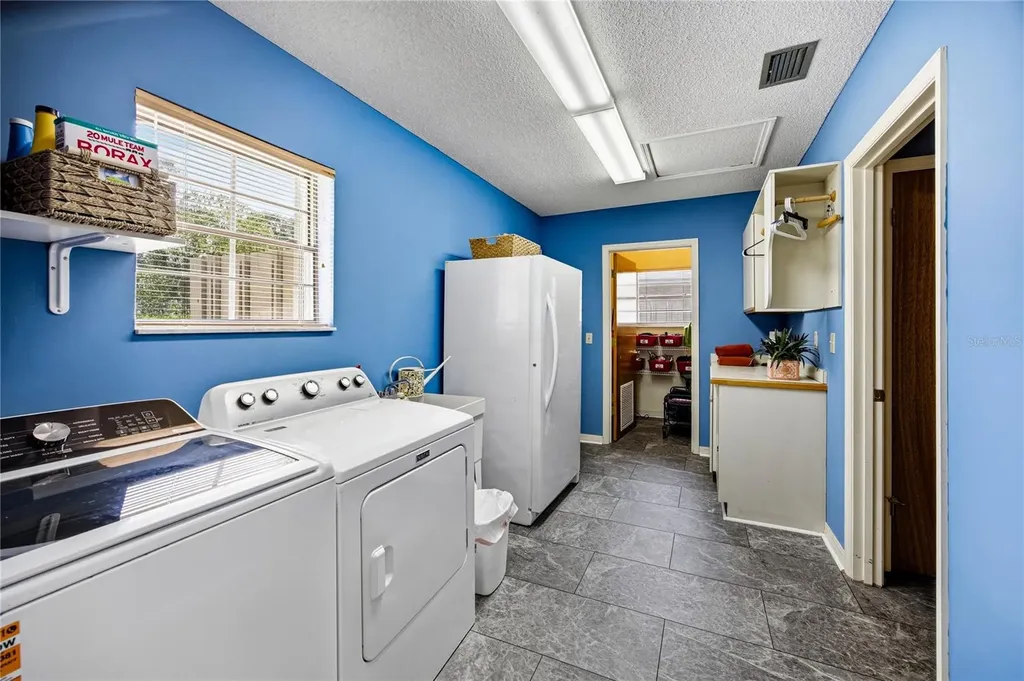 3933 SE State Road 21 Keystone Heights FL 32656