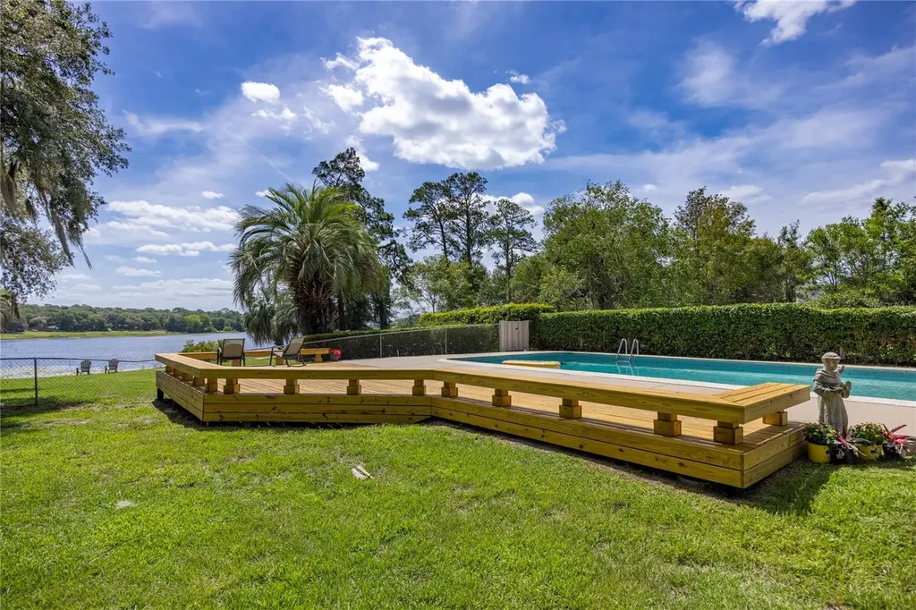 3933 SE State Road 21 Keystone Heights FL 32656